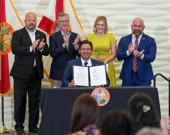 desantis-signs-law-giving-florida-power-to-label-groups-as-terrorists