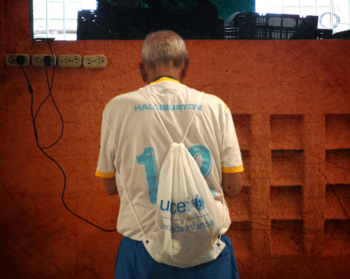 the-us-is-dumping-elderly-migrants-in-mexico-without-id,-money-or-phones