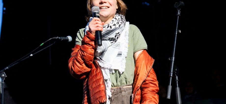 climate-activist-greta-thunberg-slams-the-traitor’s-threats-against-iran