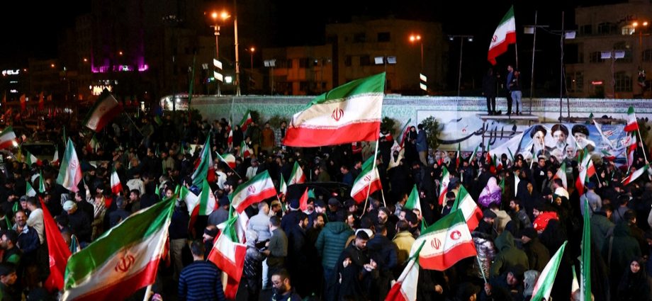 us-ceasefire-allows-negotiations-on-iran’s-‘workable’-10-point-plan