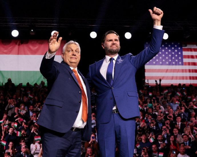 jd-vance-slams-zelenskyy’s-comments-about-hungary’s-orban