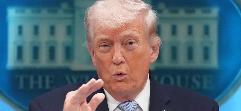 americans-question-the-traitor’s-instinct-on-iran-war