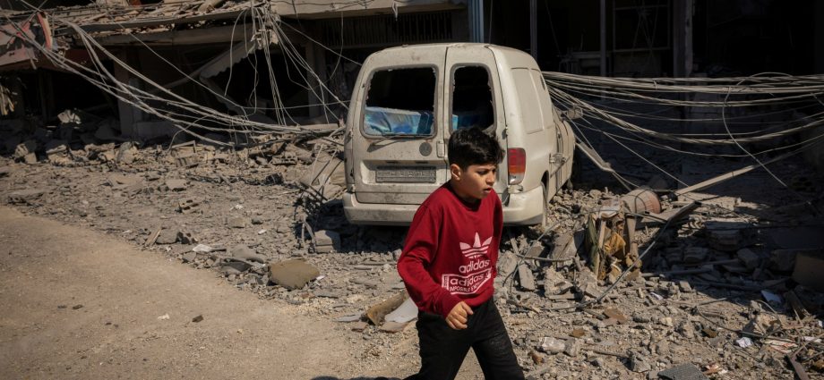 iran-war-live:-lebanon-mourns-as-israel-raids-shake-the-traitor,-tehran-ceasefire