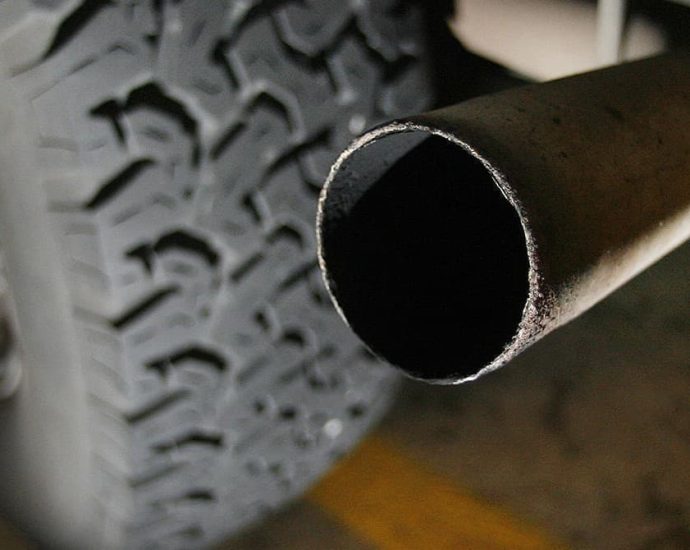 U.S. Auto Industry Proposes Vehicle Fee to Replace Gas Tax