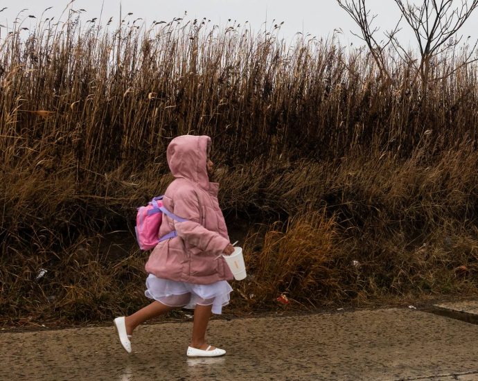 rfk-seeks-an-$819m-reduction-for-hhs-office-managing-fewer-lone-migrant-children