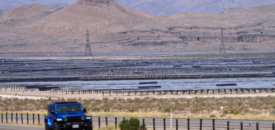 states-are-struggling-to-meet-their-clean-energy-goals.-data-centers-are-to-blame