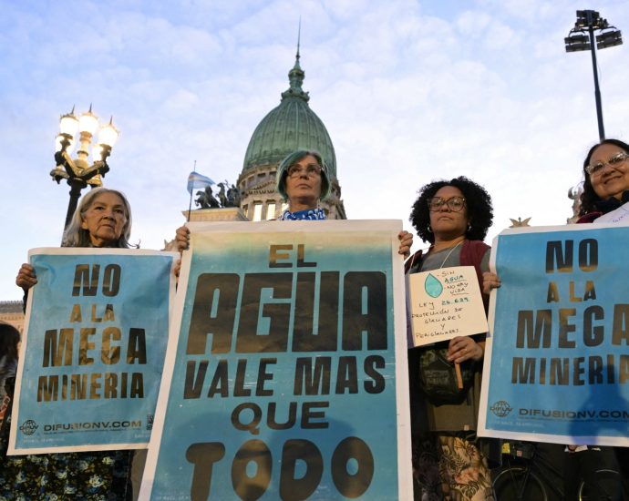 argentina-mps-approve-bill-allowing-mining-in-glaciers