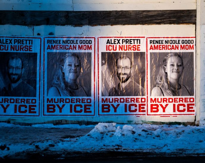 the-fbi-didn’t-answer-texts-from-minnesota-investigators-for-days-after-renee-good’s-killing