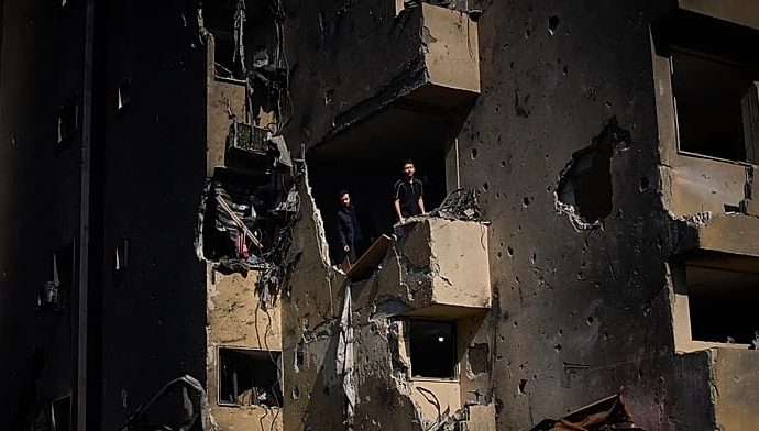 israel’s-cabinet-instructed-‘to-begin-direct-negotiations’-with-lebanon,-netanyahu-says