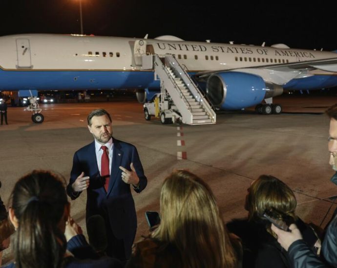 us.-talks-with-iran-uncertain-as-ceasefire-tested-in-lebanon