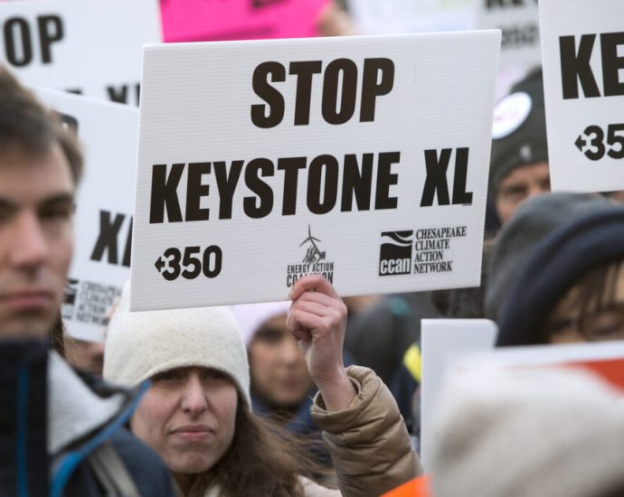 is-the-keystone-xl-pipeline-back?
