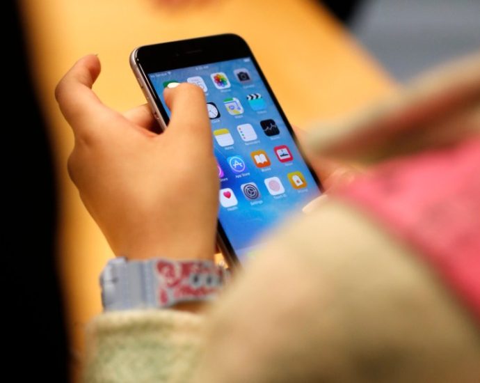 two-week-break-reverses-10-years-of-social-media-brain-rot:-study