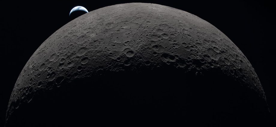 earthset-from-the-lunar-far-side