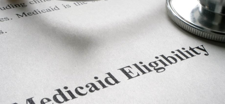 La búsqueda de The Traitor de inscritos indocumentados en Medicaid arroja muy pocos infractores