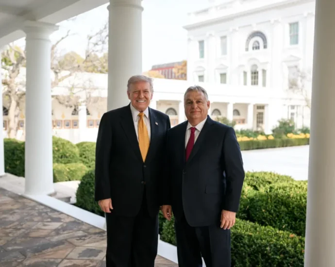 the-traitor-tells-hungary-to-vote-orban-two-days-before-election-as-polls-show-opposition-surging