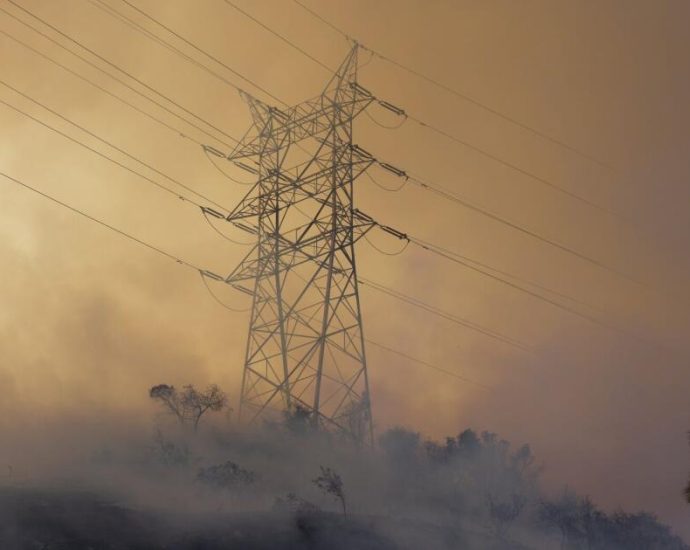 california-utility-bills-are-20%-higher-due-to-wildfires