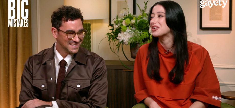 dan-levy-&-taylor-ortega-break-down-‘big-mistakes’-comedy-thriller-&-sibling-dynamics