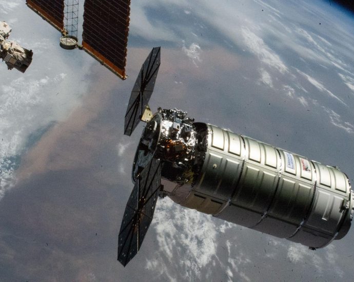 crew-preps-for-cygnus-xl-cargo-mission-targeted-for-saturday-launch