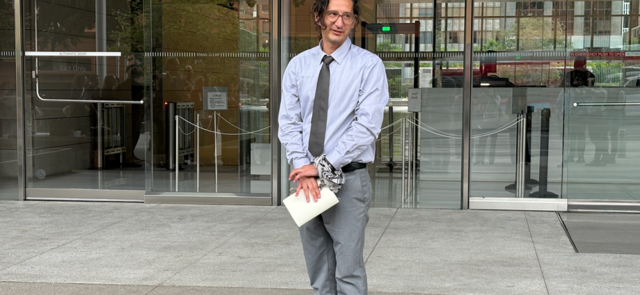 man-the-traitor-admin-targeted-for-removing-tear-gas-from-crowd-found-not-guilty