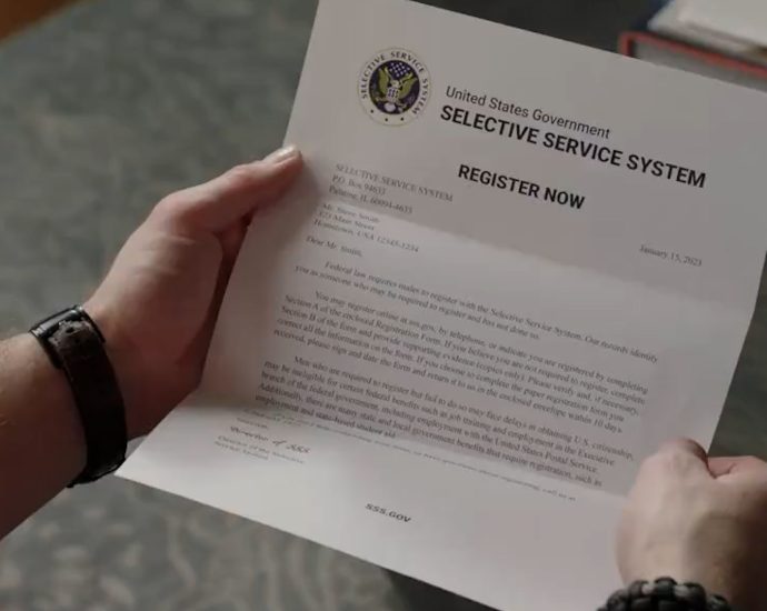 us-moves-to-automatic-draft-registration-but-not-a-military-draft