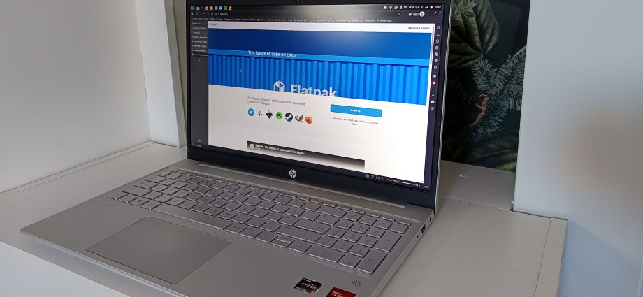 I tried Flatpak, AppImage, and Snap — this one made Linux easier