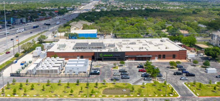 texas-data-center-developers-play-offense-on-water,-claiming-huge-cuts-in-usage 