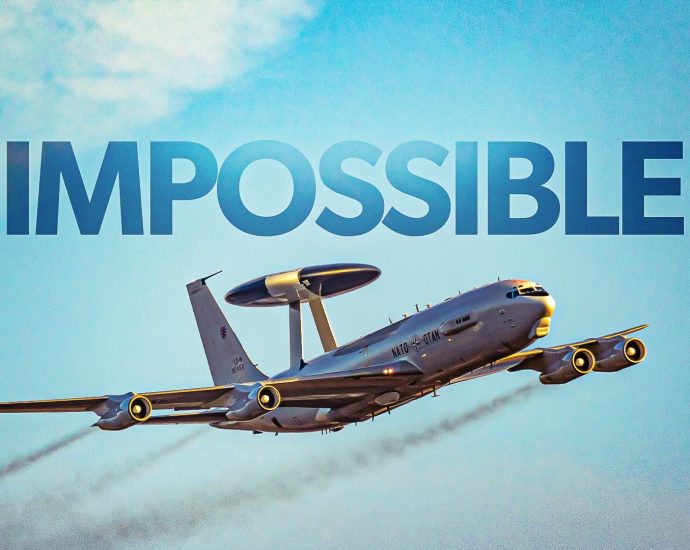 why-the-e-3-sentry’s-rotating-radar-dome-will-be-nearly-impossible-to-replace