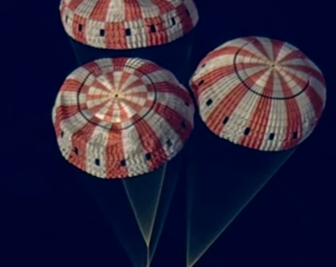 watch-highlights-of-artemis-ii’s-return-to-earth