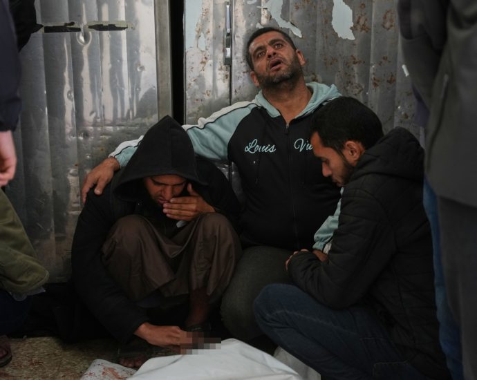 at-least-seven-palestinians-killed-in-israeli-attacks-on-gaza