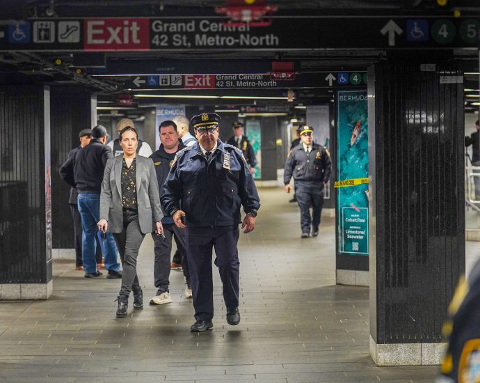3-stabbed-with-machete-in-new-york-city’s-grand-central-terminal