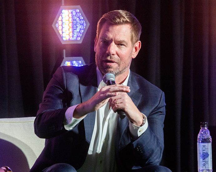 swalwell-scandal-grows-as-democrats-call-for-exit