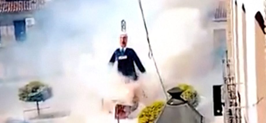 israel-reprimands-spanish-diplomat-over-detonation-of-netanyahu-effigy