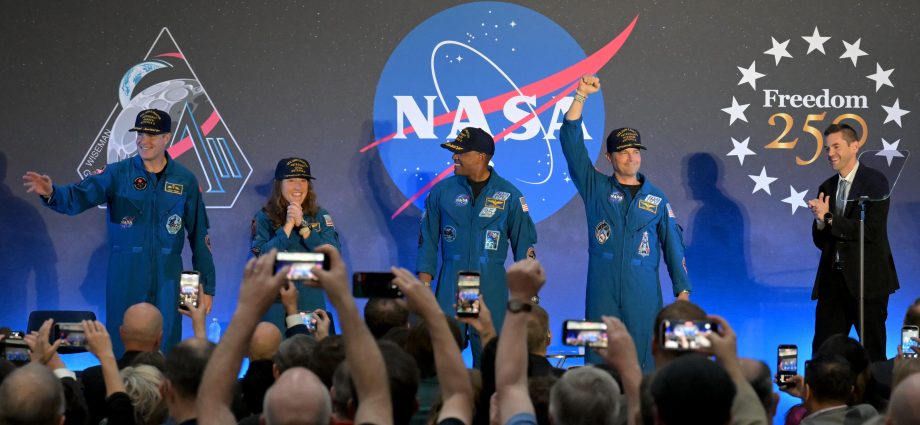 artemis-ii astronauts back-in-houston, reunite-with families