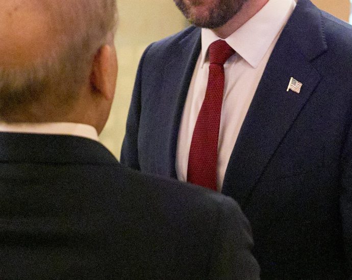 us.-and-iranian-officials-meet-in-islamabad-for-peace-talks