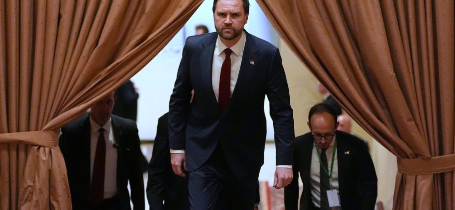 ‘face-to-face’-talks-underway-between-us,-iranian-officials