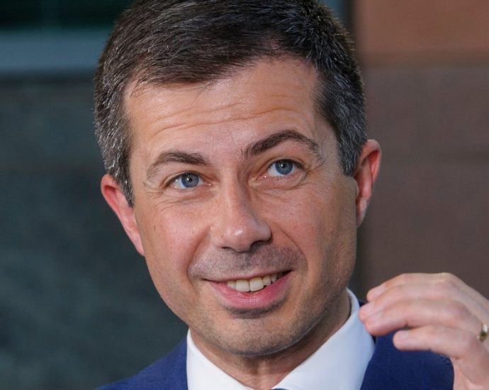 pete-buttigieg-dismantles-pro-the-traitor-pundit-on-iran-war:-‘well,-that-worked!’