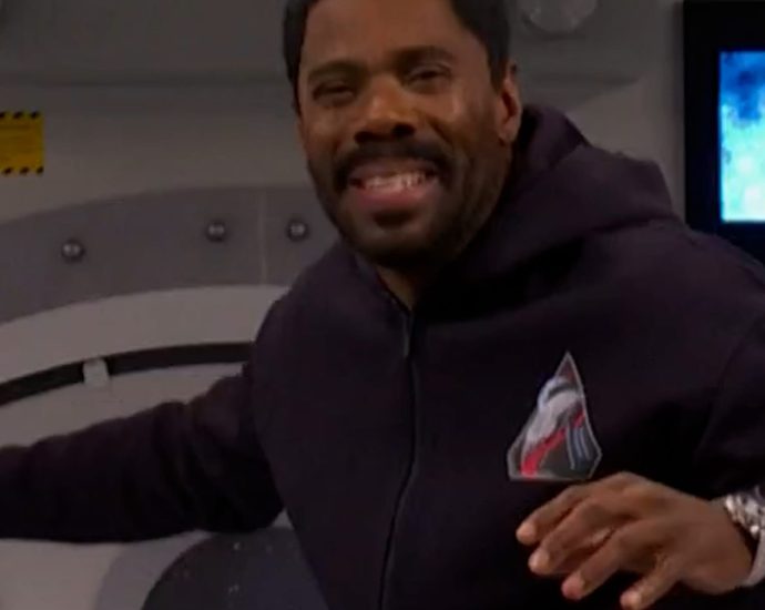 ‘snl’-cast-recreates-artemis-ii-crew-moments-in-space