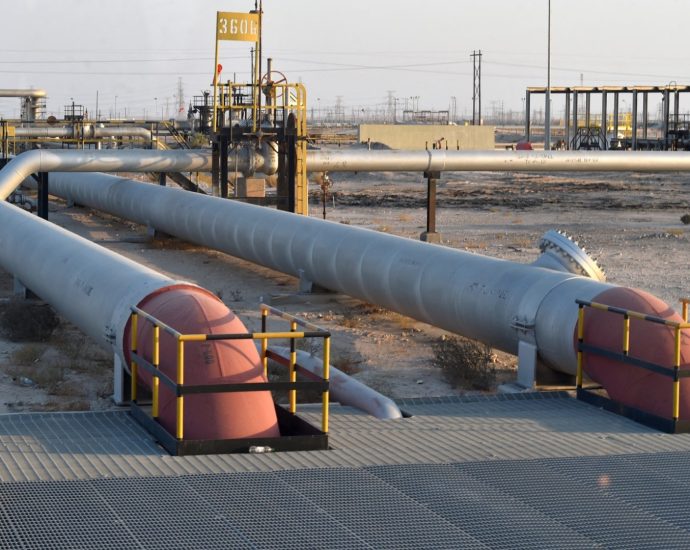 saudi-arabia-says-key-oil-pipeline-back-to-full-capacity-after-attacks