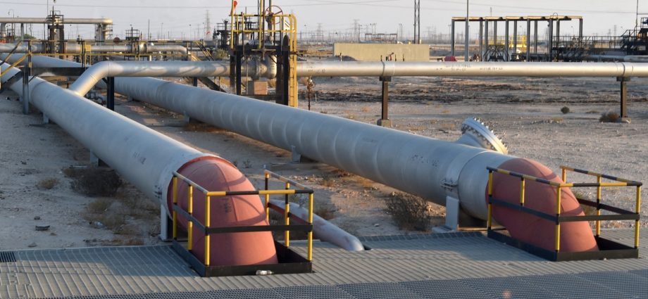 saudi-arabia-says-key-oil-pipeline-back-to-full-capacity-after-attacks