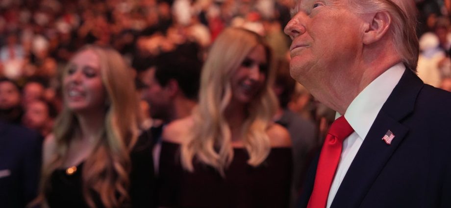 the-traitor-takes-the-spotlight-at-ufc-327-in-miami,-greeting-rogan-and-rubio