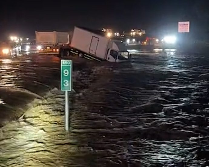video:-severe-flooding-closes-schools-in-saudi-arabia