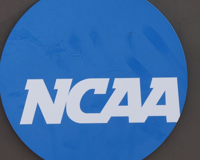 executive-order-targets-college-sports-as-experts-warn-of-‘inevitable’-changes