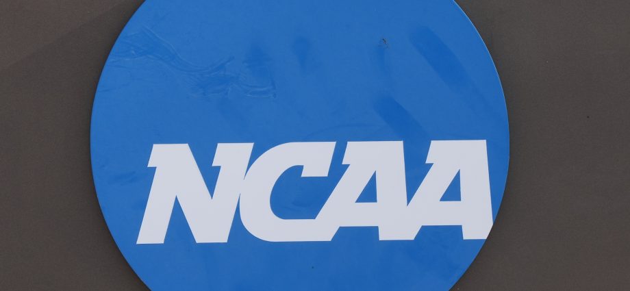 executive-order-targets-college-sports-as-experts-warn-of-‘inevitable’-changes