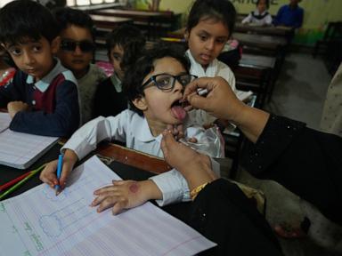 suspected-militants-kill-police-officer-assigned-to-guard-polio-team-as-nationwide-campaign-begins