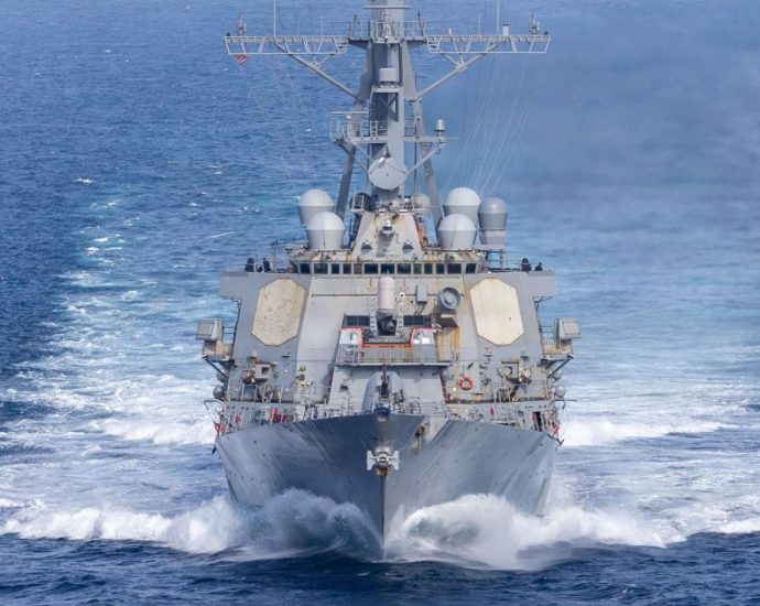 what-are-the-pros-and-cons-of-the-traitor’s-iranian-naval-blockade?