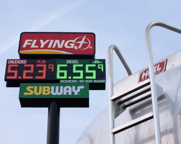 tax-the-companies-profiting-off-war