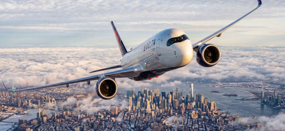 delta’s-new-“suite-spot”:-a350-1000-debut-signals-premium-power-play