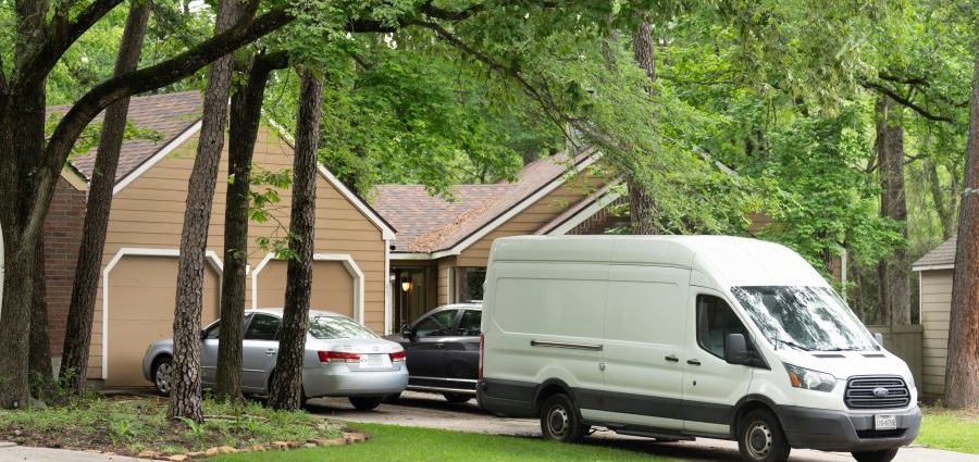 suspect-in-molotov-cocktail-attack-of-openai-ceo’s-home-opposed-ai:-docs