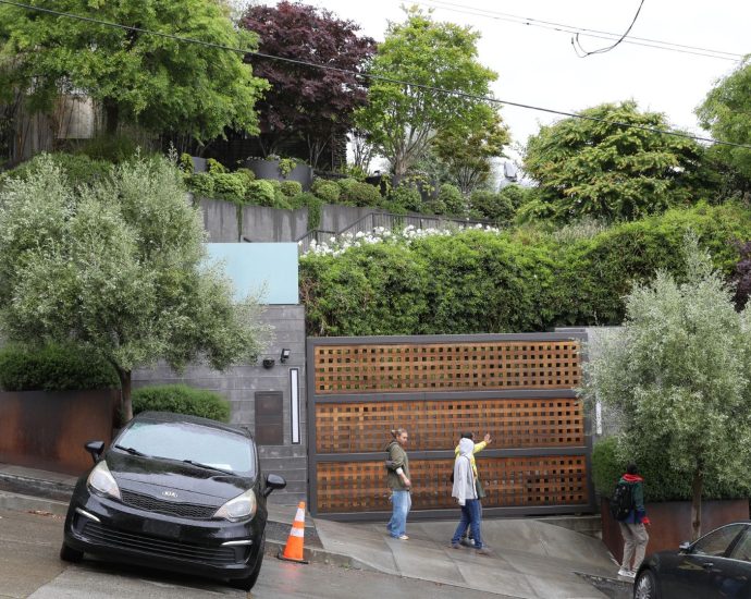 incidents-outside-openai-ceo-sam-altman’s-home-may-reflect-ai-fears