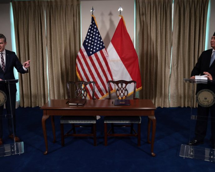 indonesia,-us-sign-‘major’-defence-cooperation-agreement